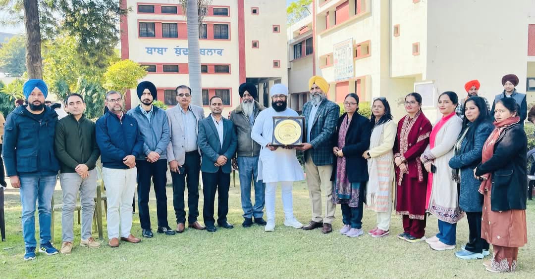 सिख नेशनल कॉलेज बंगा ने प्रो. गुरप्रीत सिंह के लिए विदाई समारोह आयोजित किया